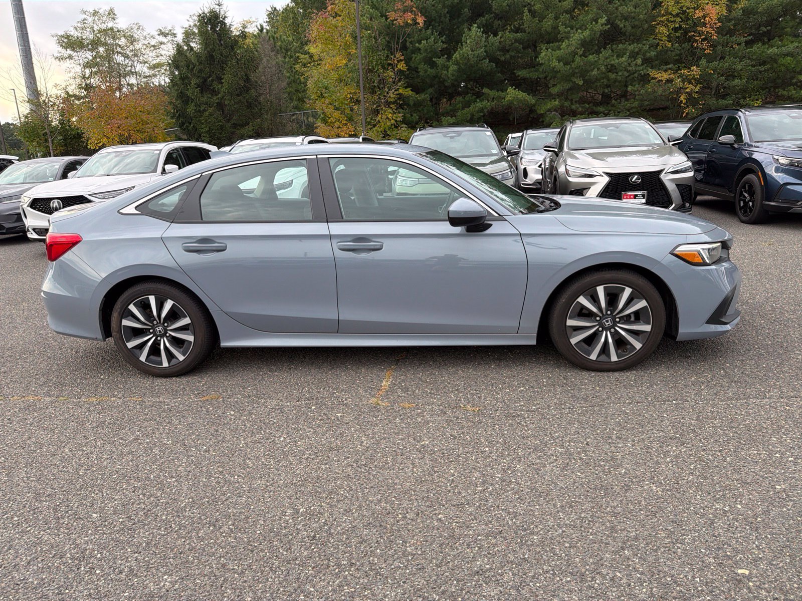 Used 2024 Sonic Gray Pearl Honda EX image 33