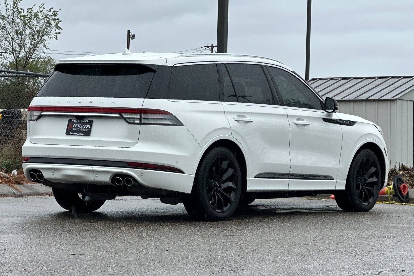 Used 2020 White Lincoln Grand Touring image 4