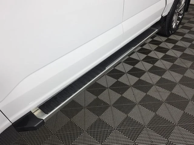 Certified Used 2024 Oxford White Ford XLT image 9