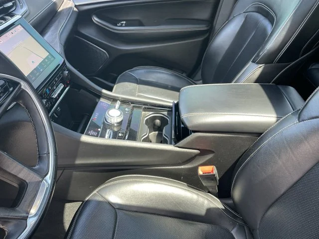 Used 2022 Red Jeep Overland image 23