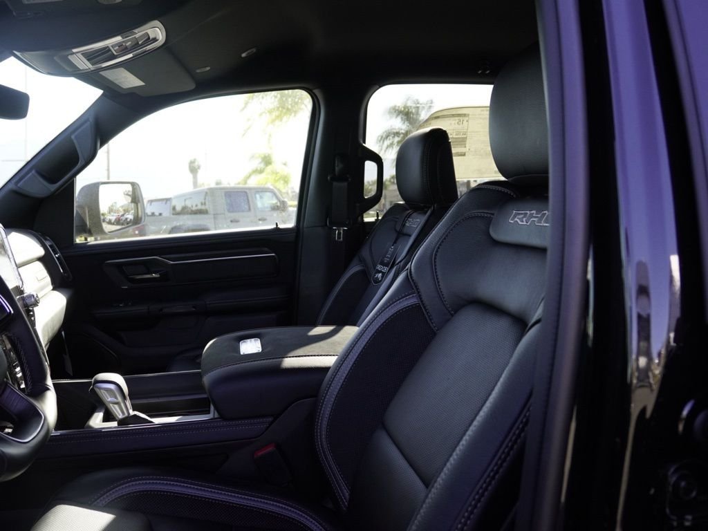 New 2026 Diamond Black Crystal Pearl-Coat Exterior Paint RAM RHO image 18