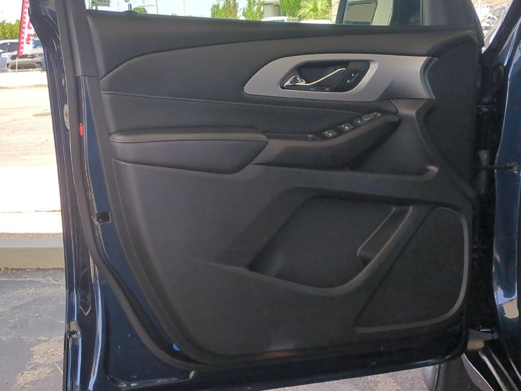 Used 2023 Northsky Blue Metallic Chevrolet LT Cloth image 24
