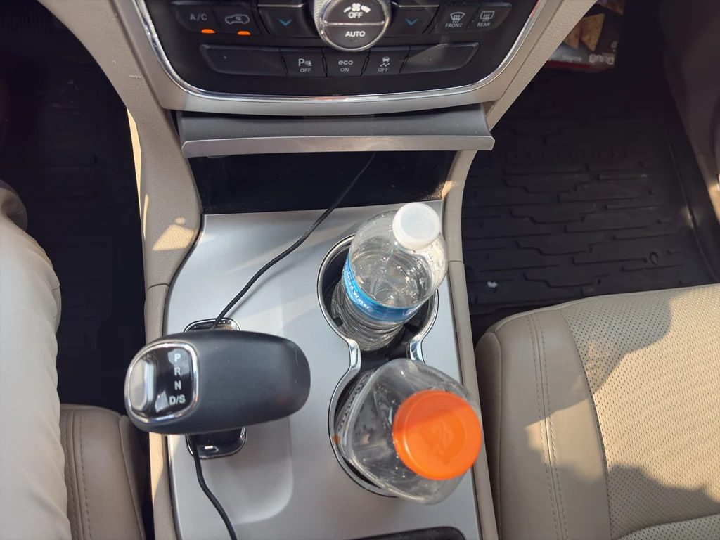 Used 2015 Silver Jeep Limited image 10