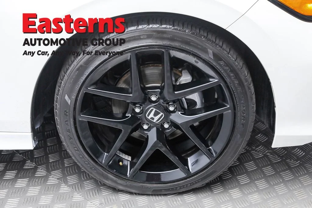 Used 2025 White Honda Sport image 27