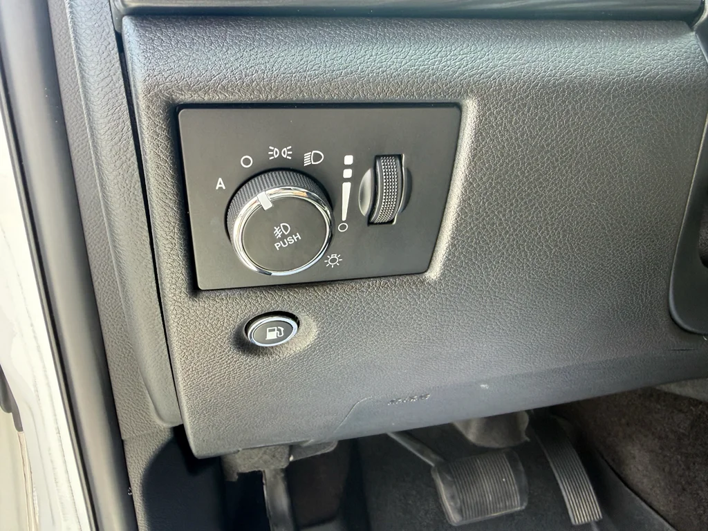 2019 Jeep Grand Cherokee Altitude - Photo 12