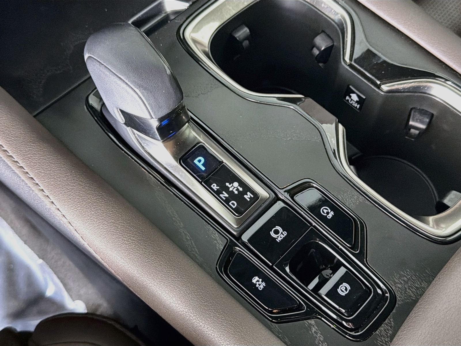 Used 2023 Iridium Lexus 350 Luxury image 17