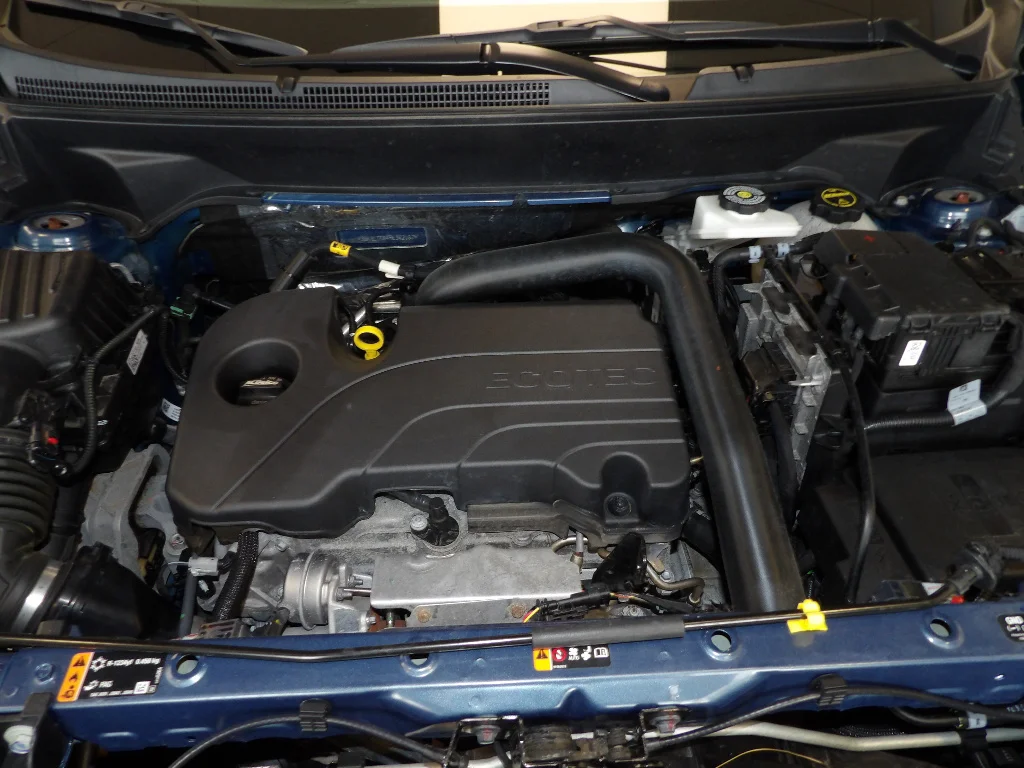 Used 2024 Downpour Metallic GMC SLE image 11