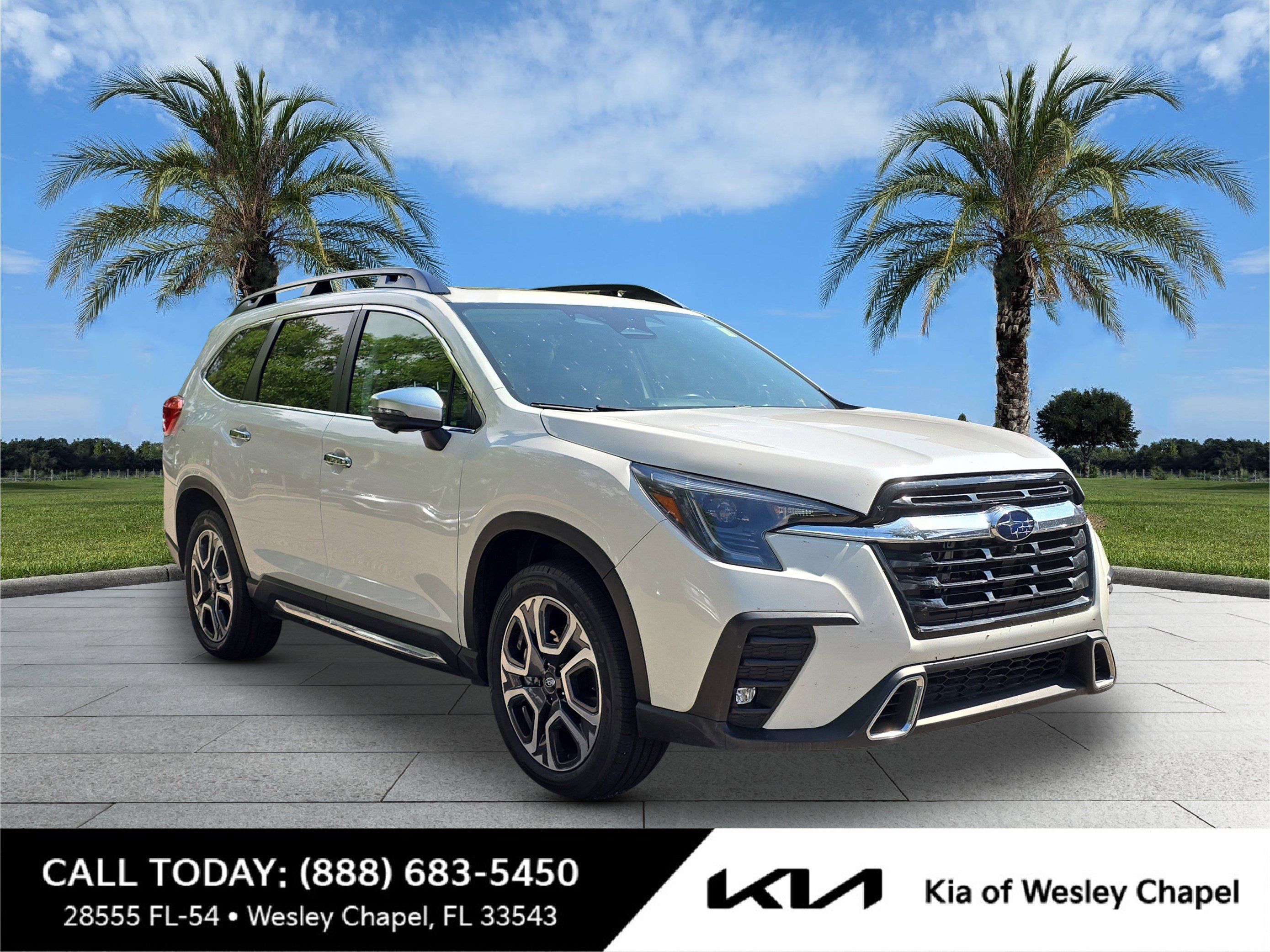 2023 Subaru Ascent Touring's photo