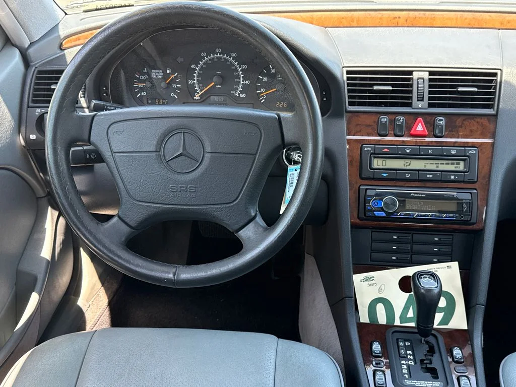 Used 1998 White Mercedes-Benz C 280 image 17
