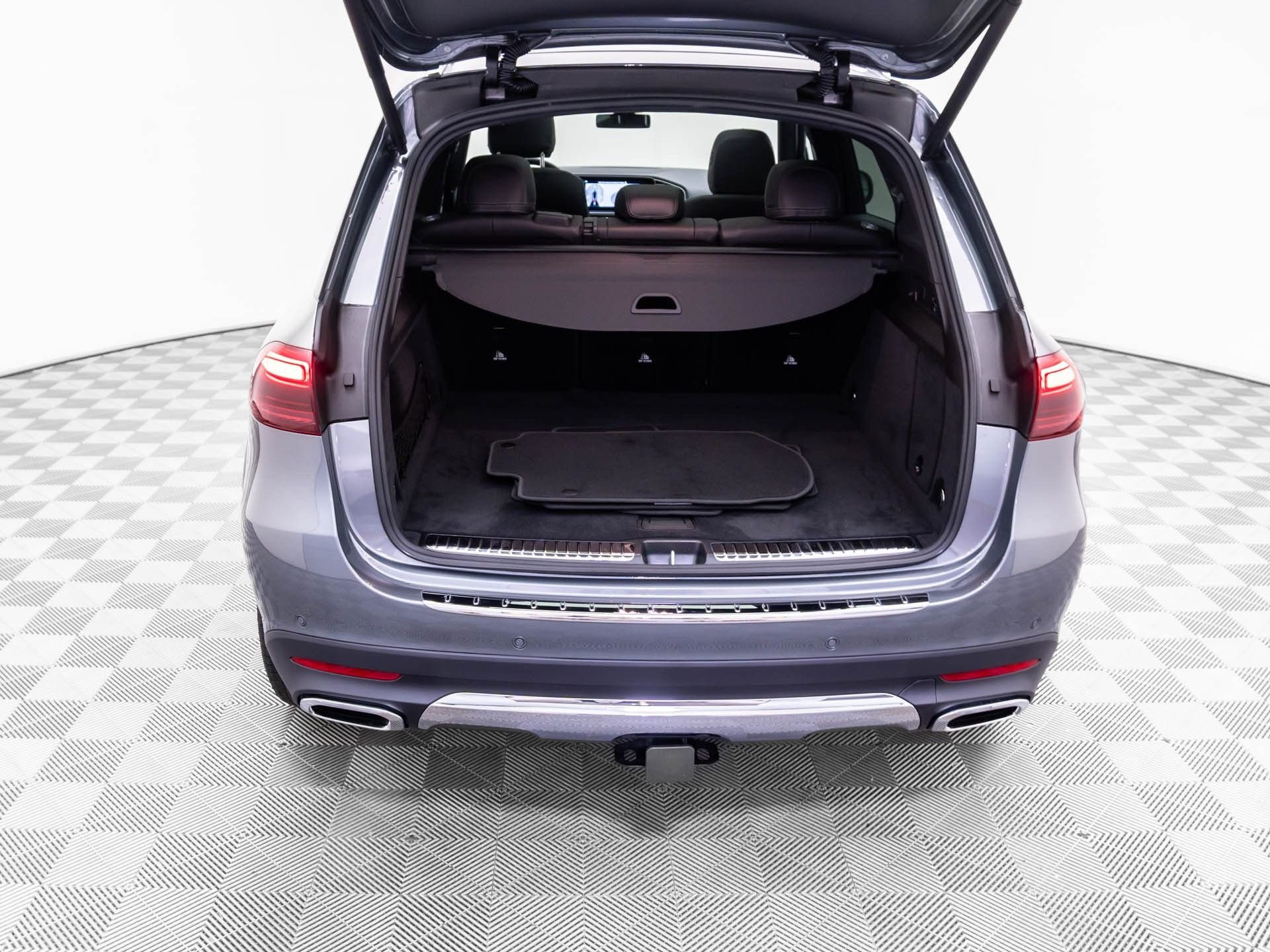 New 2026 Selenite Grey Metallic Mercedes-Benz GLE 350 image 33