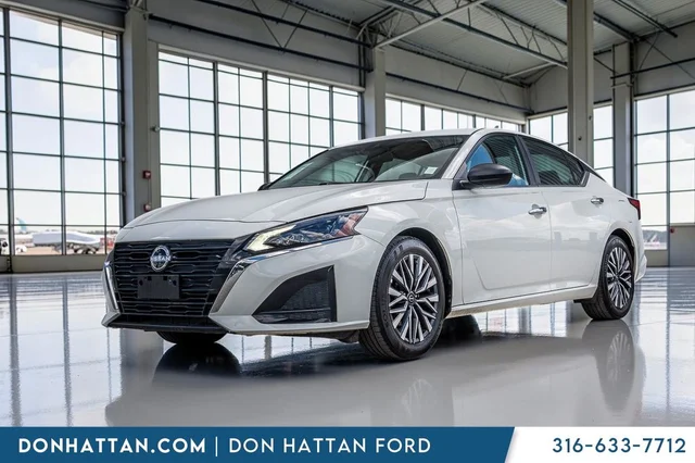 2025 Nissan Altima 2.5 SV
