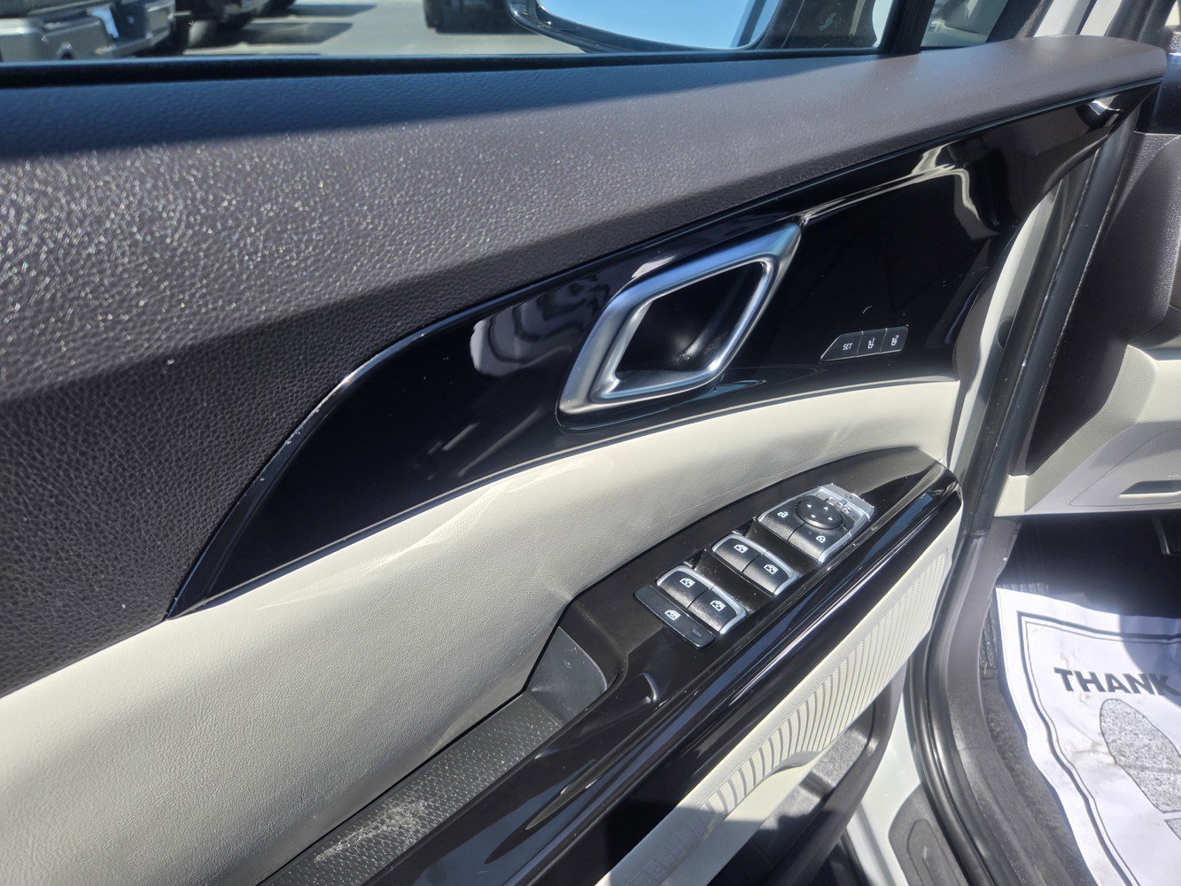 Used 2022 Ceramic Silver Kia SX image 40