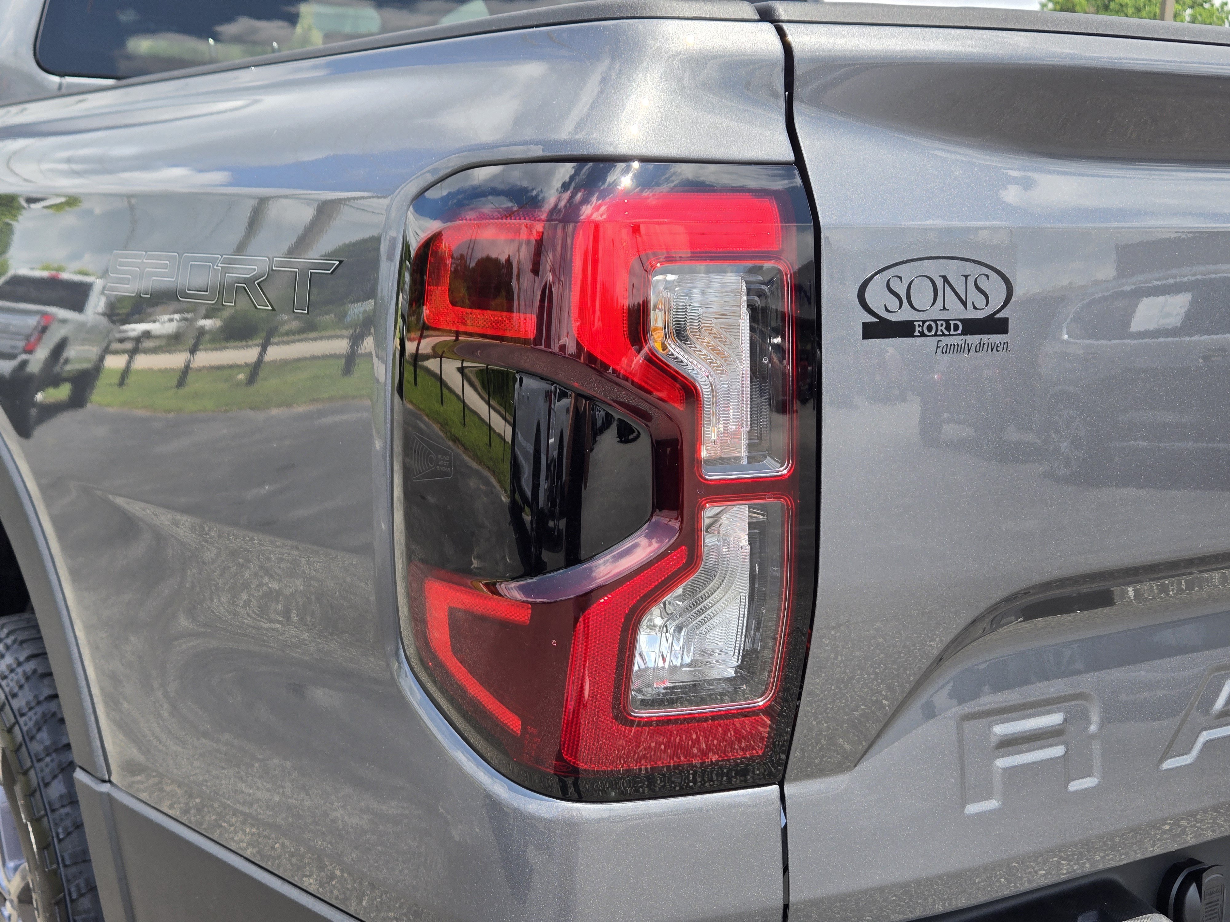 New 2026 Carbonized Gray Metallic FORD XLT image 10