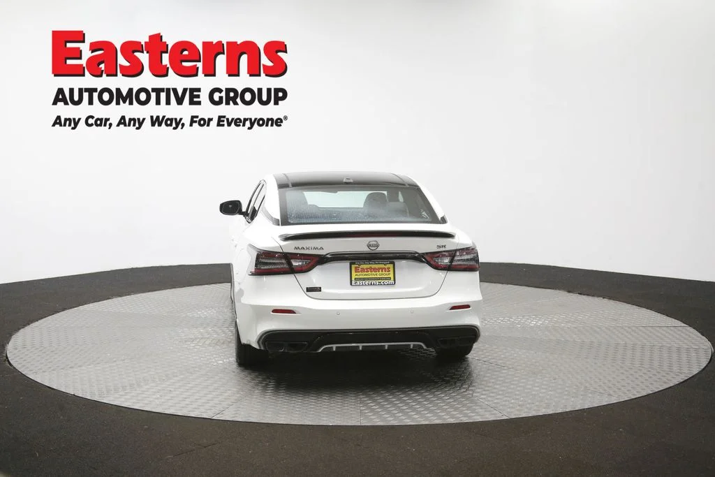 Used 2023 White Nissan SR image 40