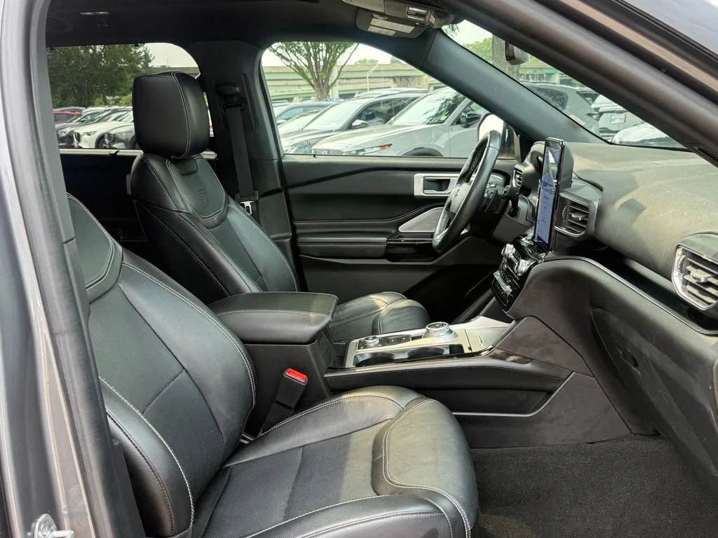 Used 2022 Gray Ford ST image 32