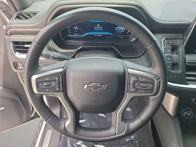 Used 2023 SUMMIT WHITE Chevrolet Z71 image 25