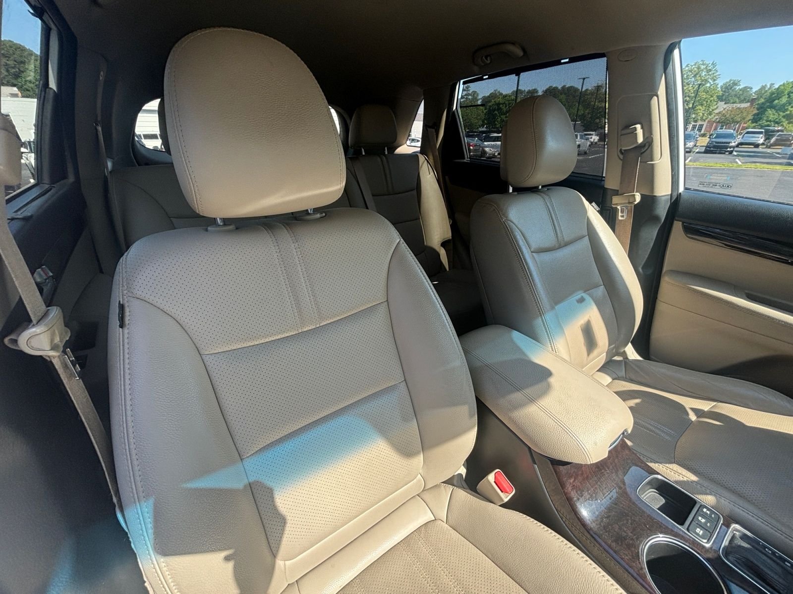 Used 2015 White Kia EX image 16