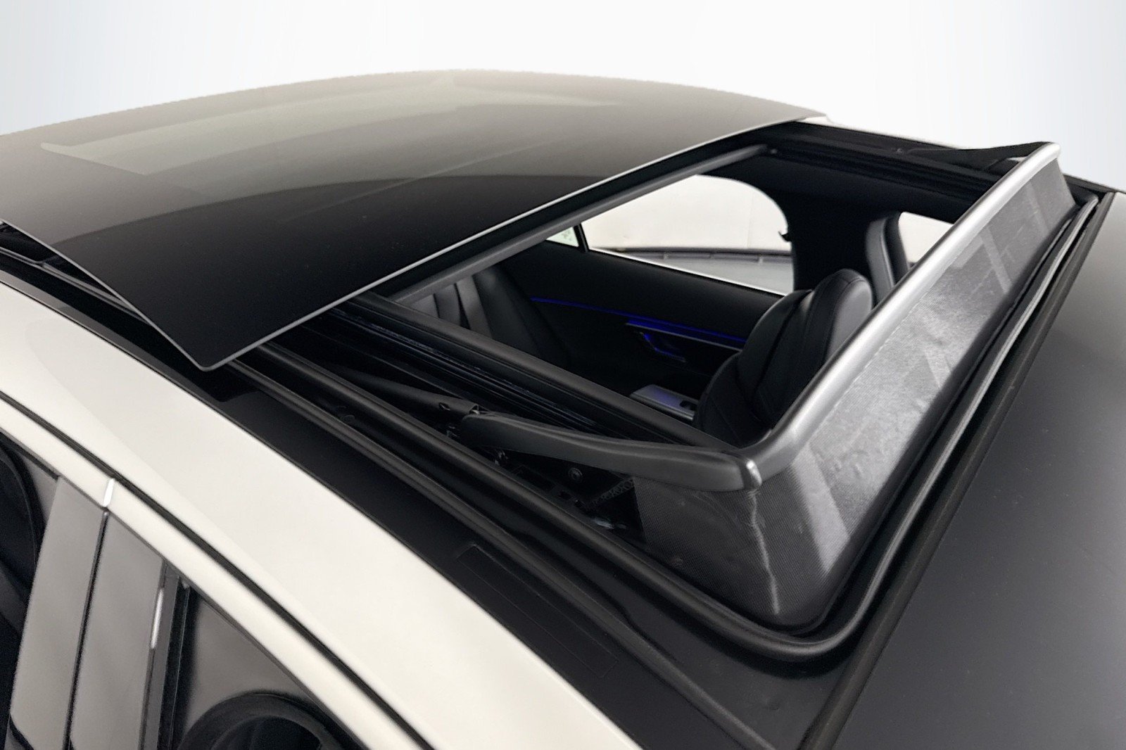 New 2026 Polar White Mercedes-Benz E 350 RWD Sedan image 21