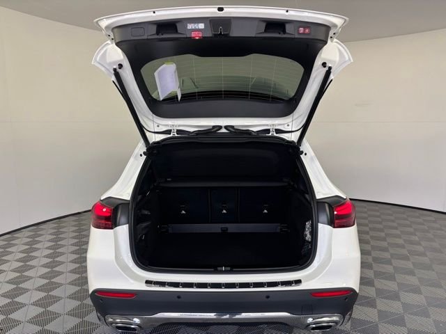New 2026 White Mercedes-Benz GLA 250 image 40