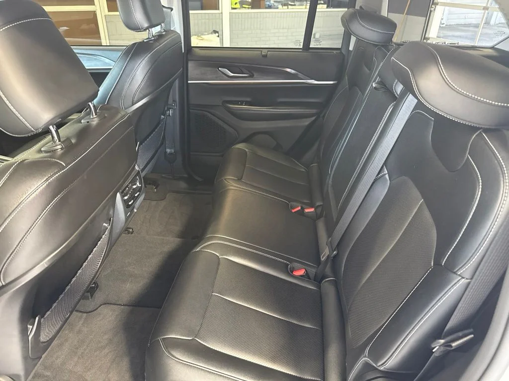 Used 2023 White Jeep Limited image 17