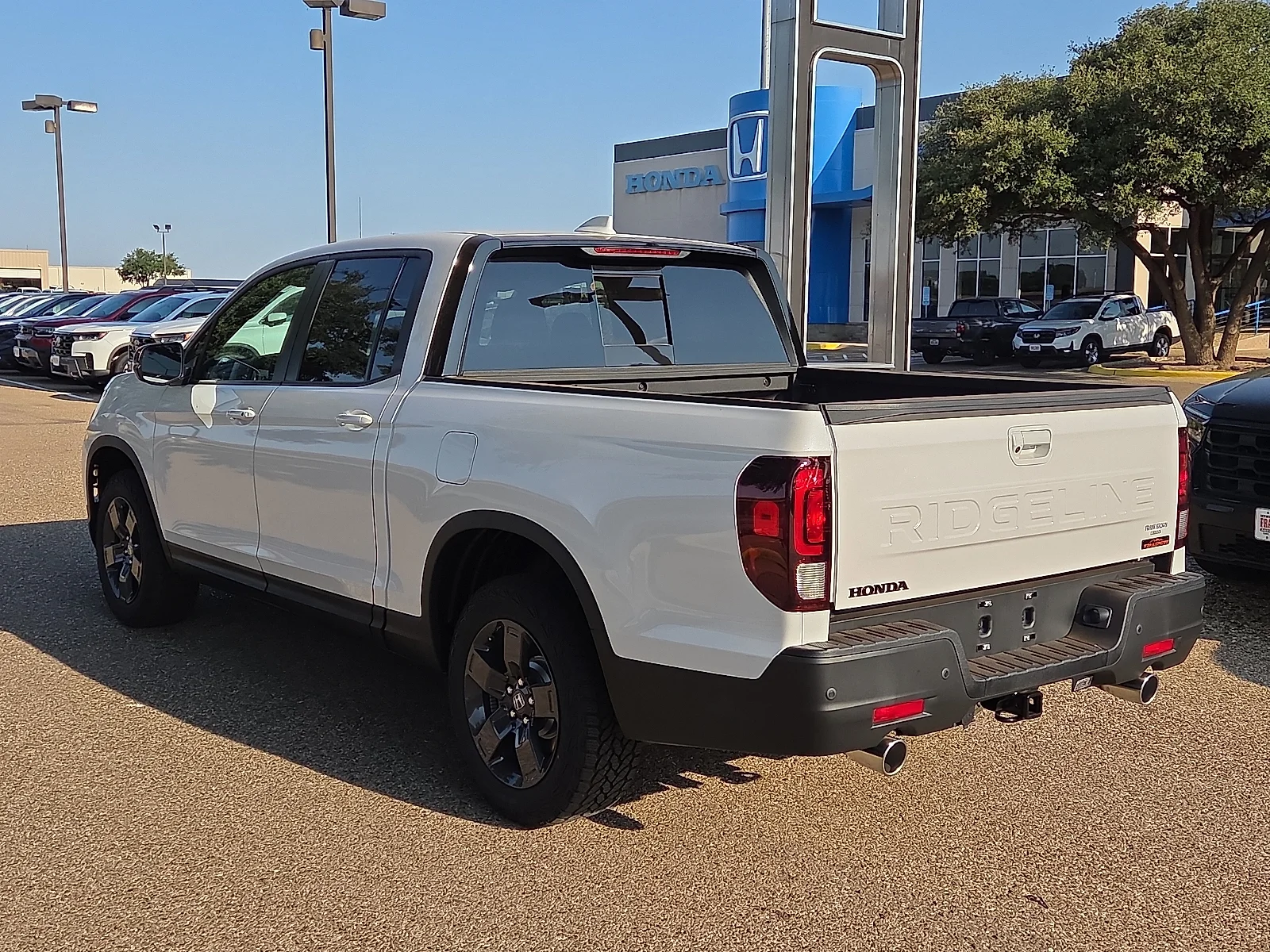 New 2026 Platinum White Pearl Honda TrailSport image 3