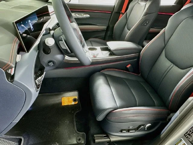 New 2027 Silver Genesis 2.5T Sport Prestige image 10