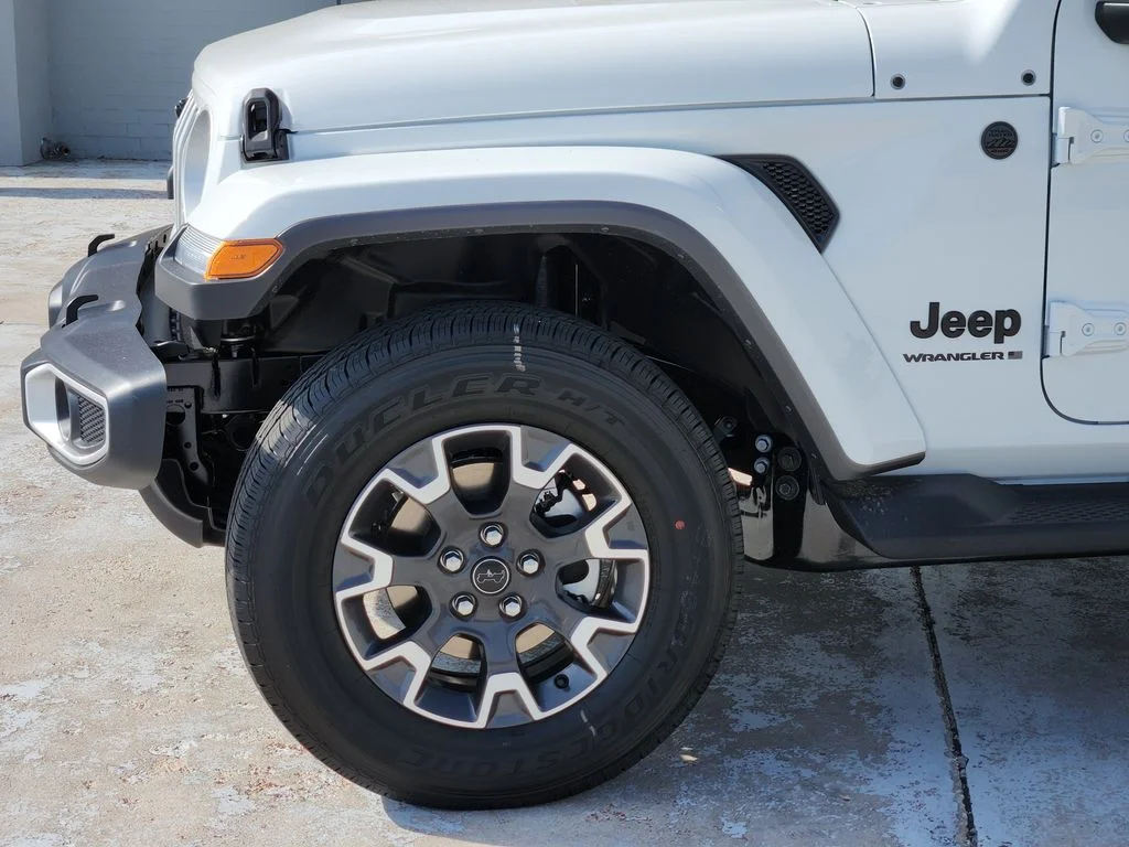 New 2026 Bright White Clearcoat Jeep Sahara image 5