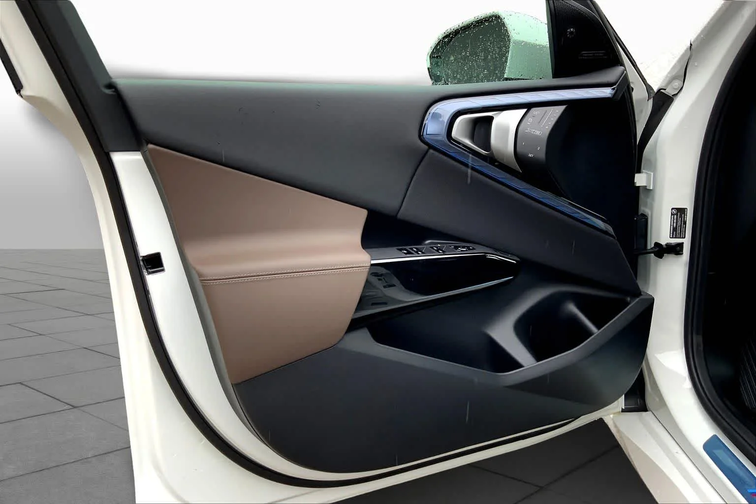 New 2026 Alpine White BMW 30 xDrive image 10