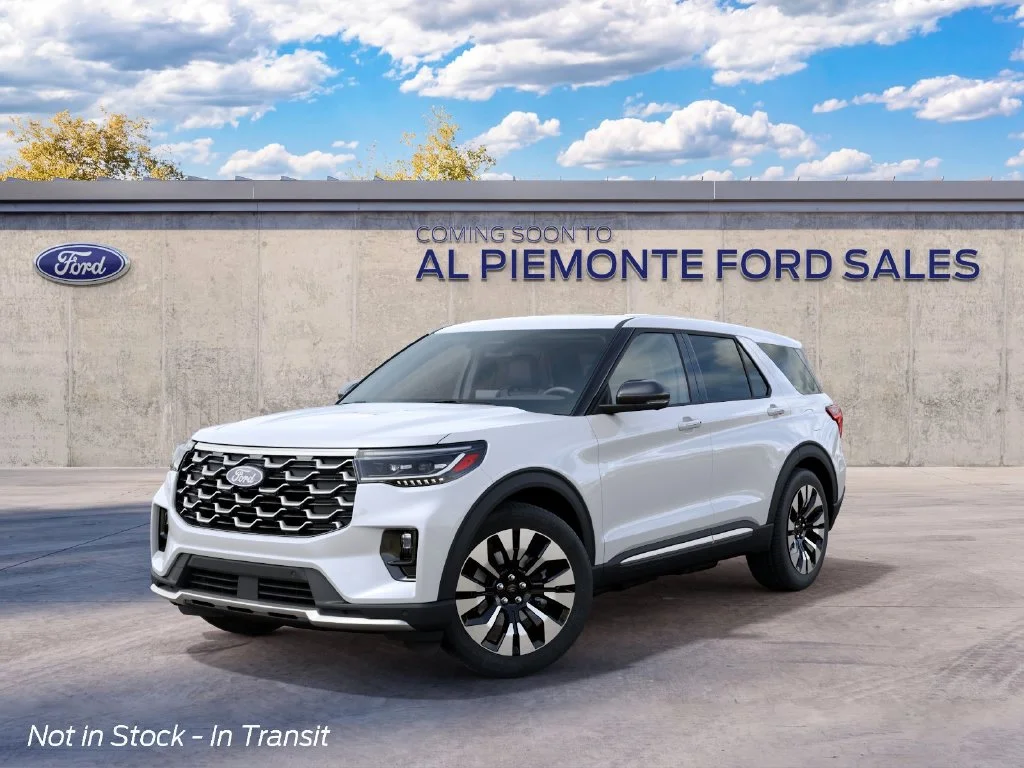 New 2027 Star White Metallic Tri-Coat Ford Platinum™ image 33