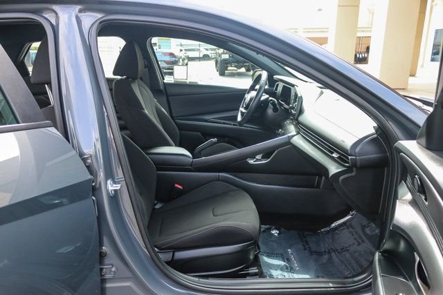 Certified Used 2025 Gray Hyundai SEL Sport image 17