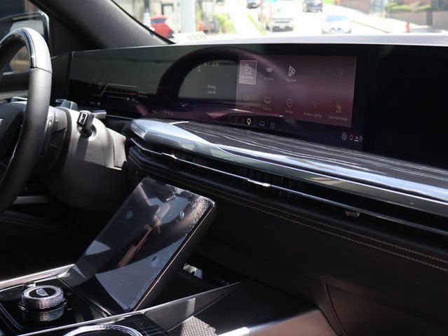 2026 Cadillac Escalade Sport - Photo 9