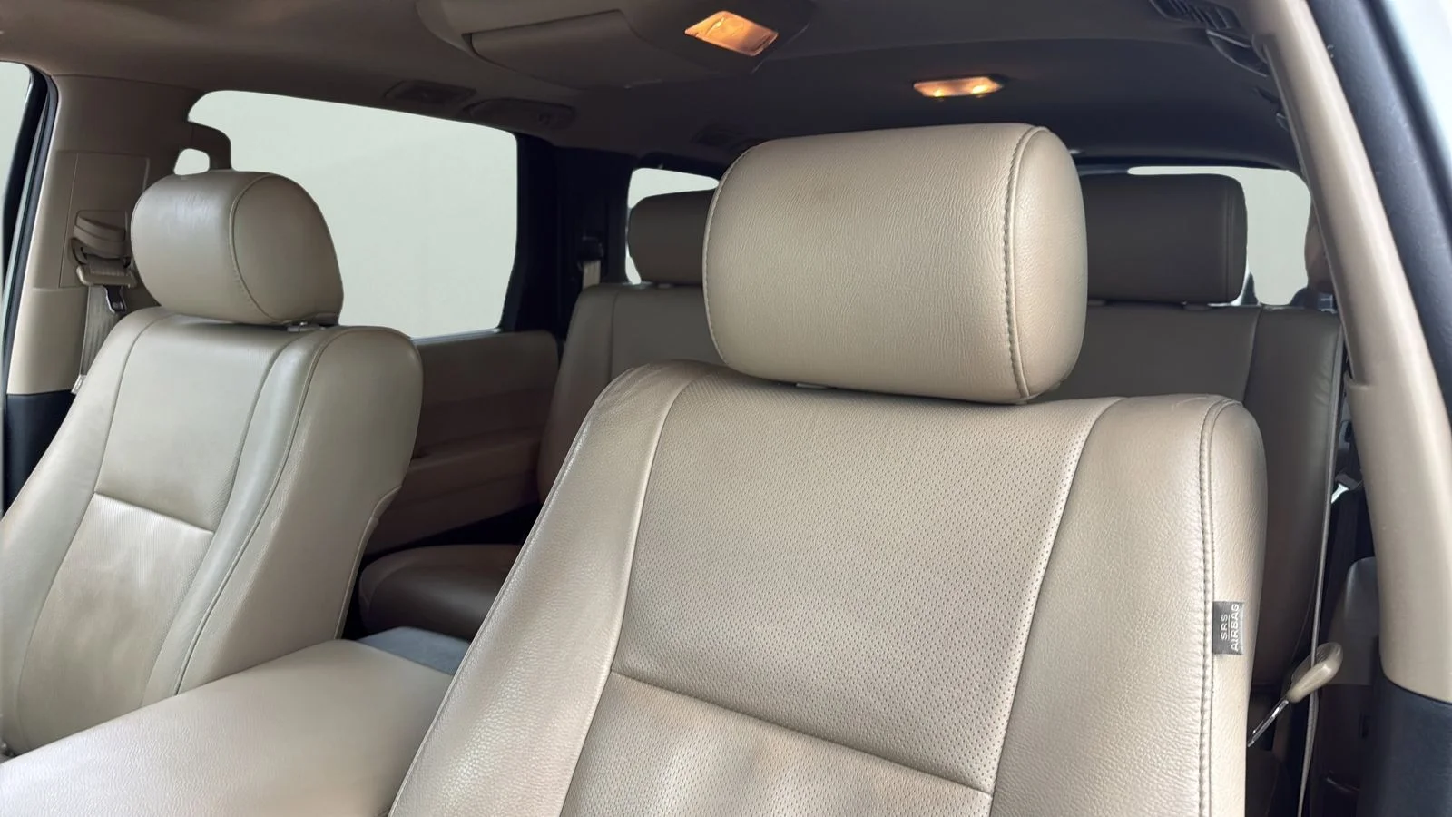 Used 2014 White Toyota Platinum image 9