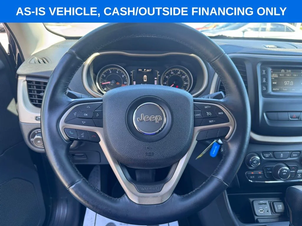 Used 2014 True Blue Jeep Latitude image 13