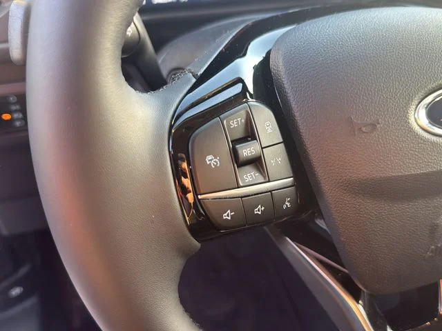 Used 2023 Silver Ford Active image 9