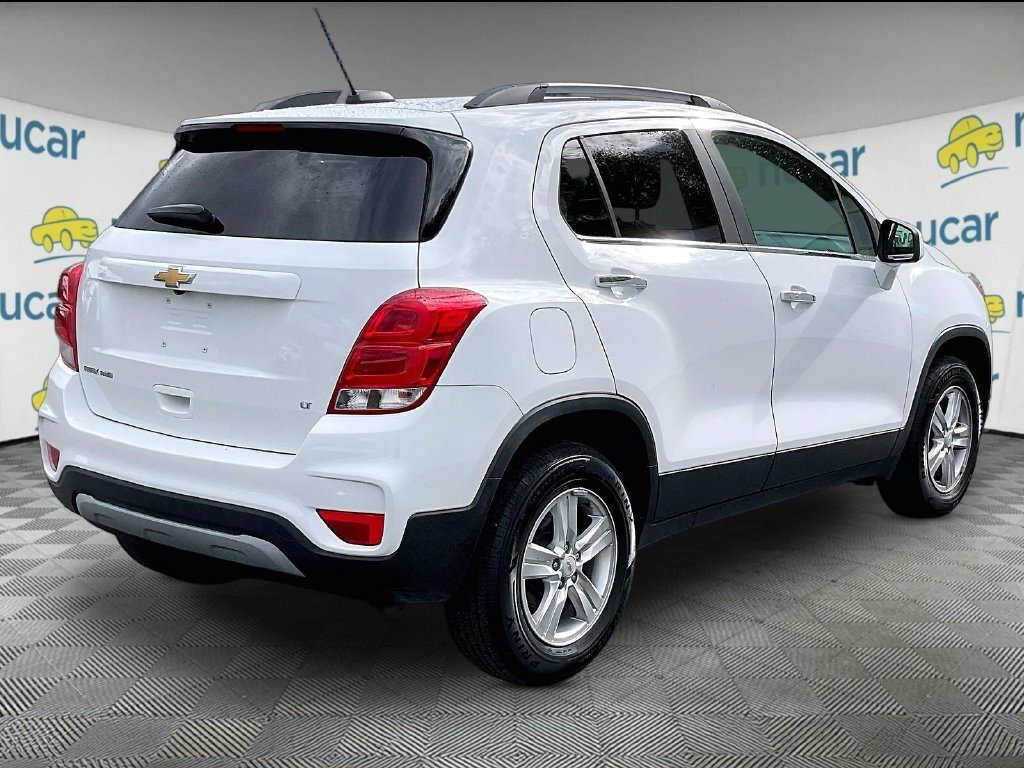 Used 2019 Summit White Chevrolet LT image 6