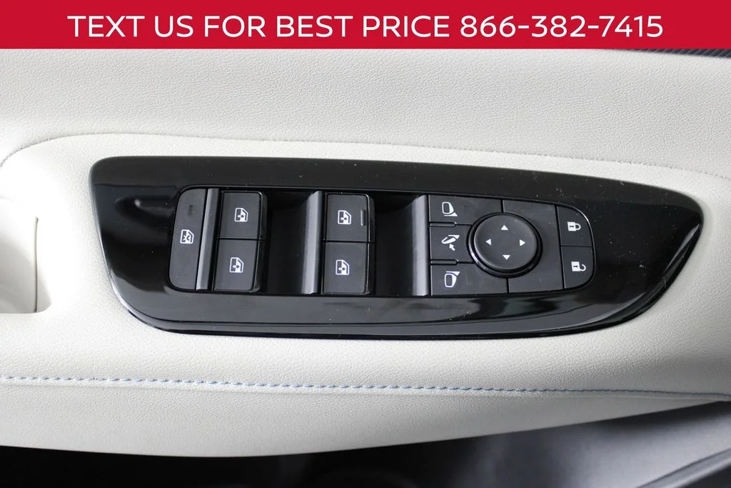 New 2026 Everest White Pearl TriCoat Nissan Platinum image 26