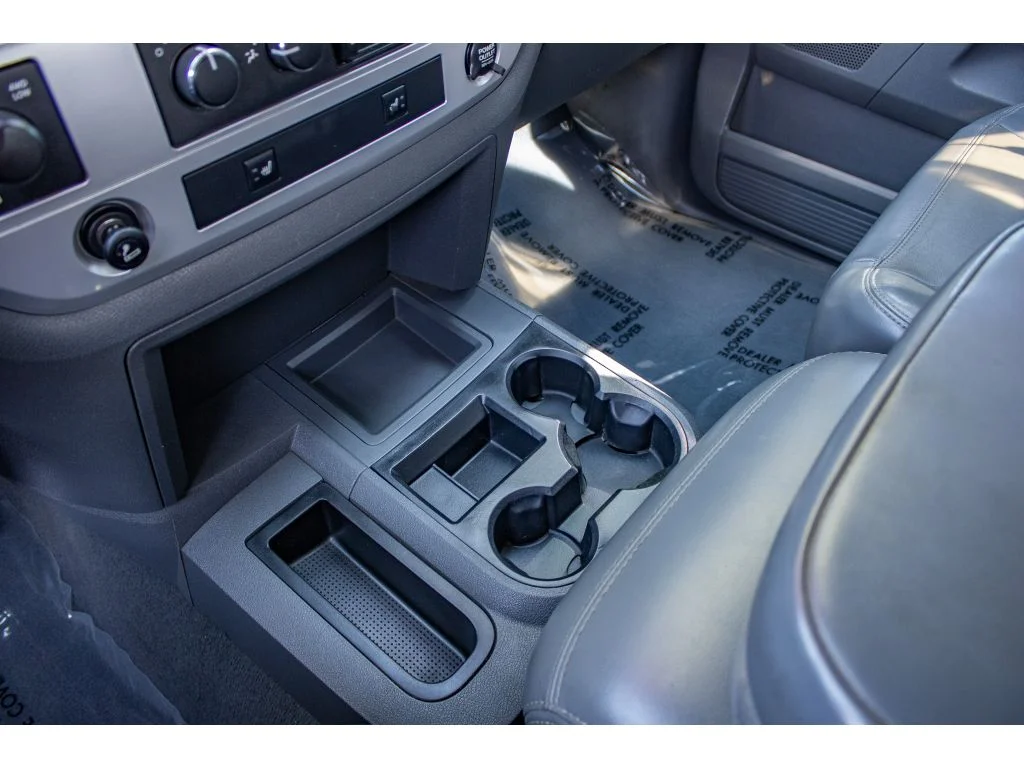 Used 2007 Bright White Clearcoat Dodge Laramie image 45