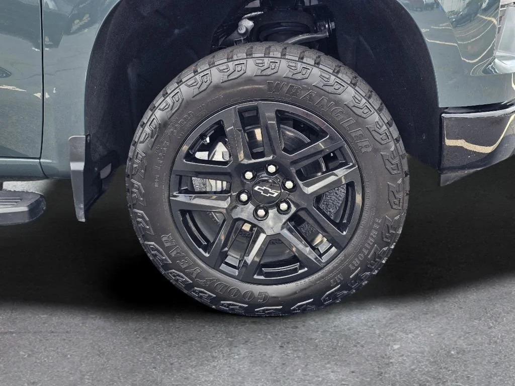 Used 2025 Cypress Gray Chevrolet Custom Trail Boss image 6