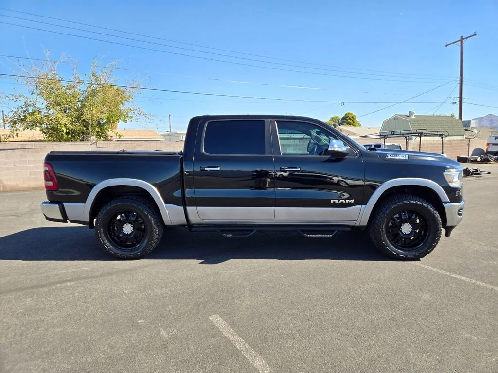 Used 2021 Diamond Black Cry Ram Laramie image 7