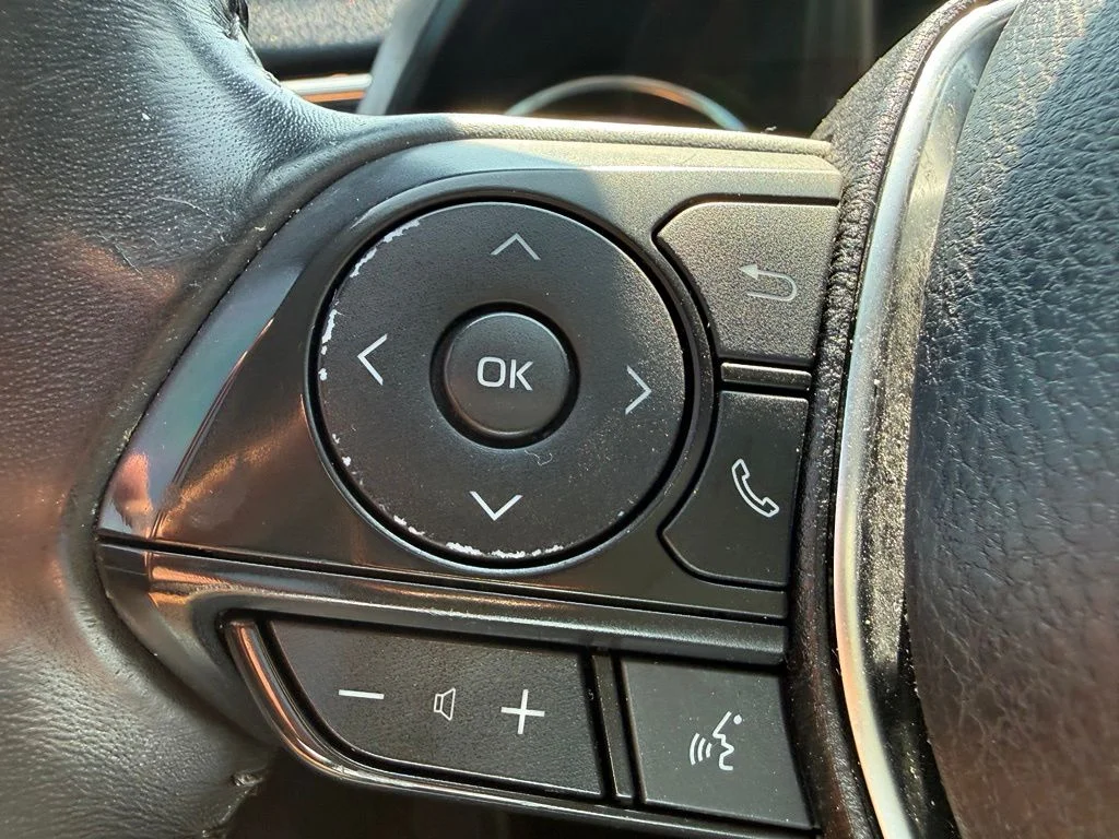 Used 2018 Gray Toyota SE image 20