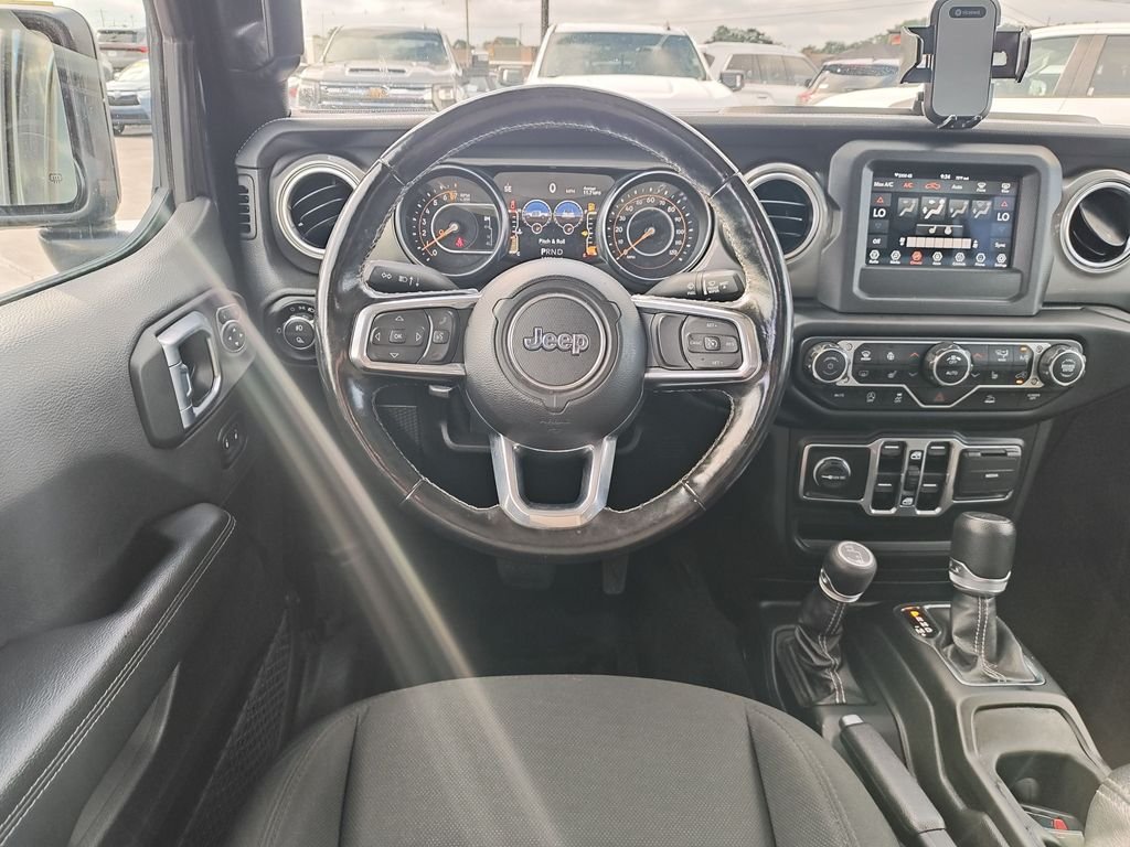 Used 2021 Black Jeep Overland image 16