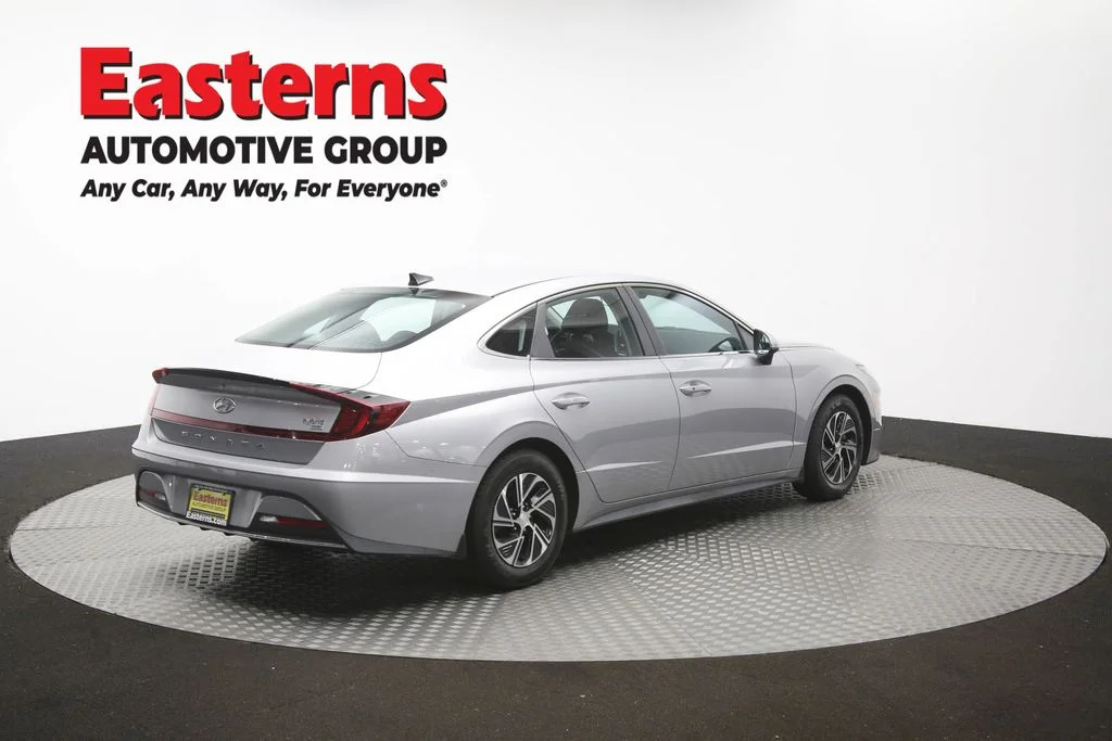 Used 2023 Silver Hyundai Blue image 43