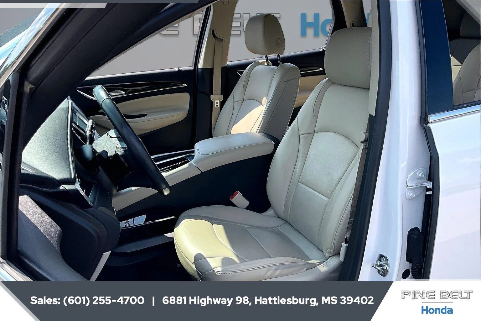 Used 2021 White Frost Tricoat Buick Essence image 18