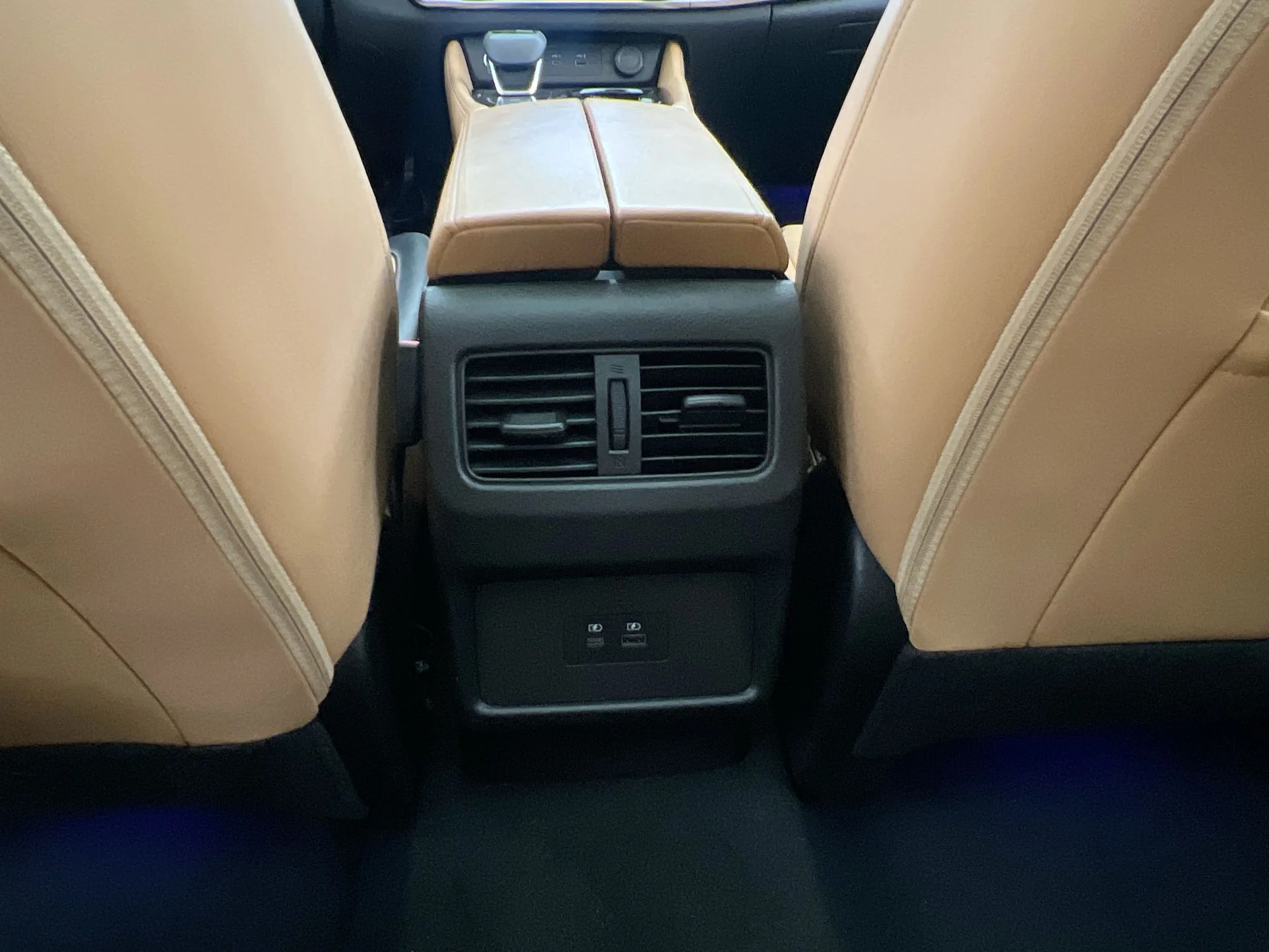 Used 2023 White Nissan Platinum image 19