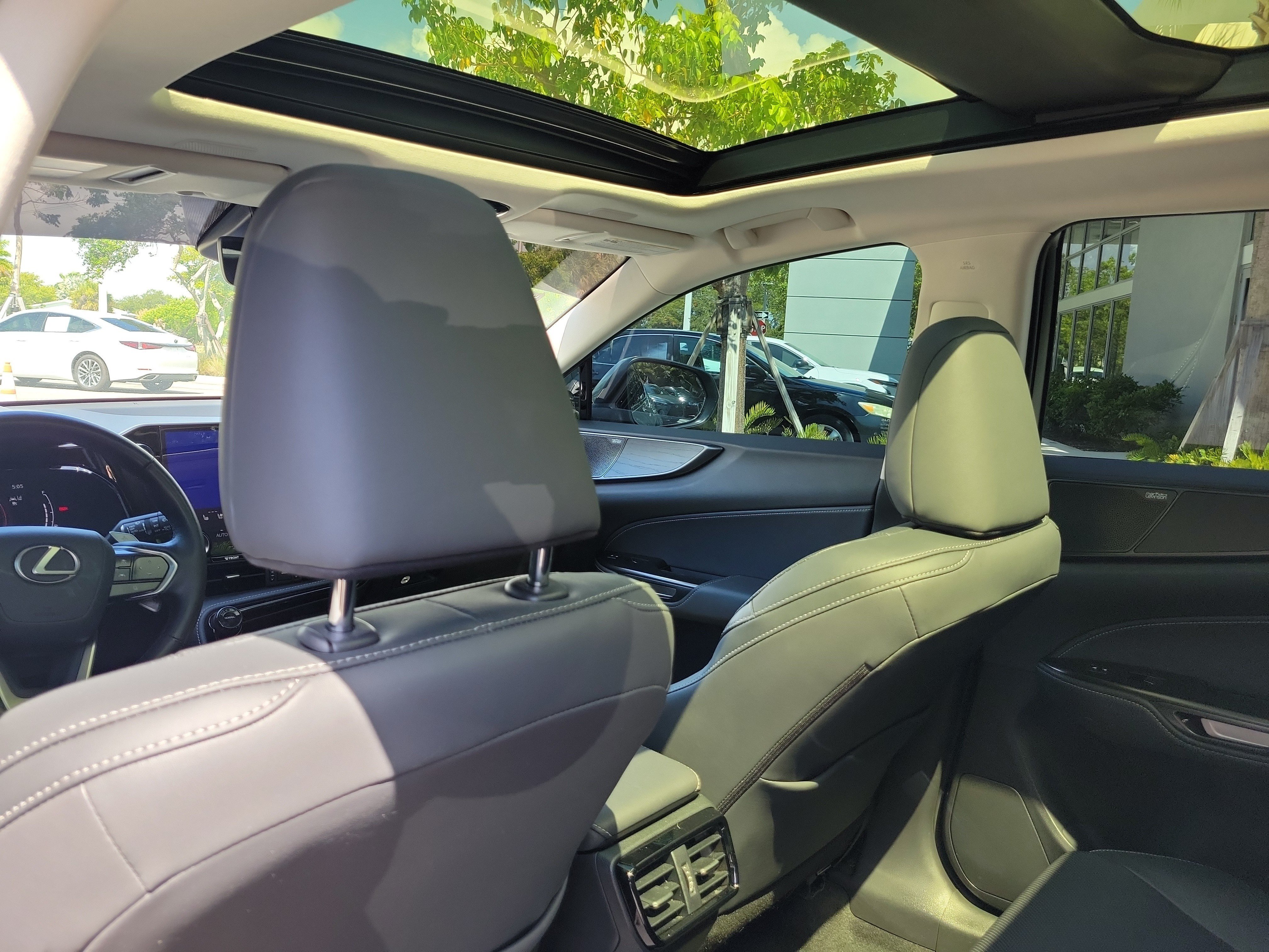 Used 2024 Silver Lexus 350 Luxury image 13