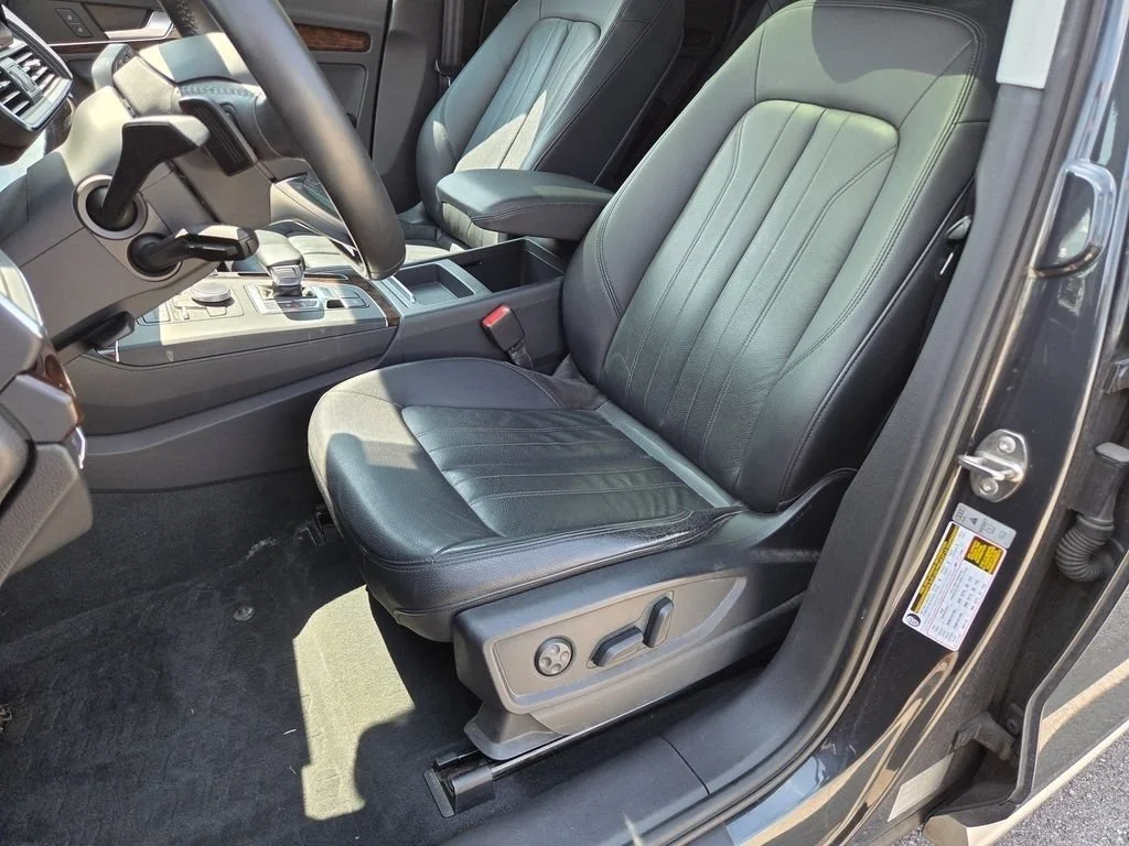 Used 2018  Audi Premium image 6