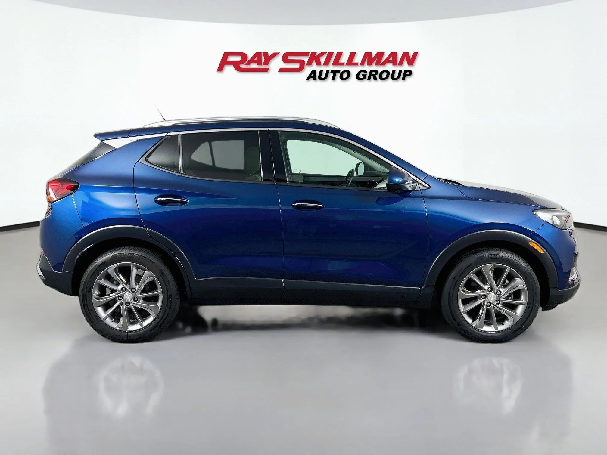 Used 2020 Deep Azure Metallic Buick ESSENCE image 8