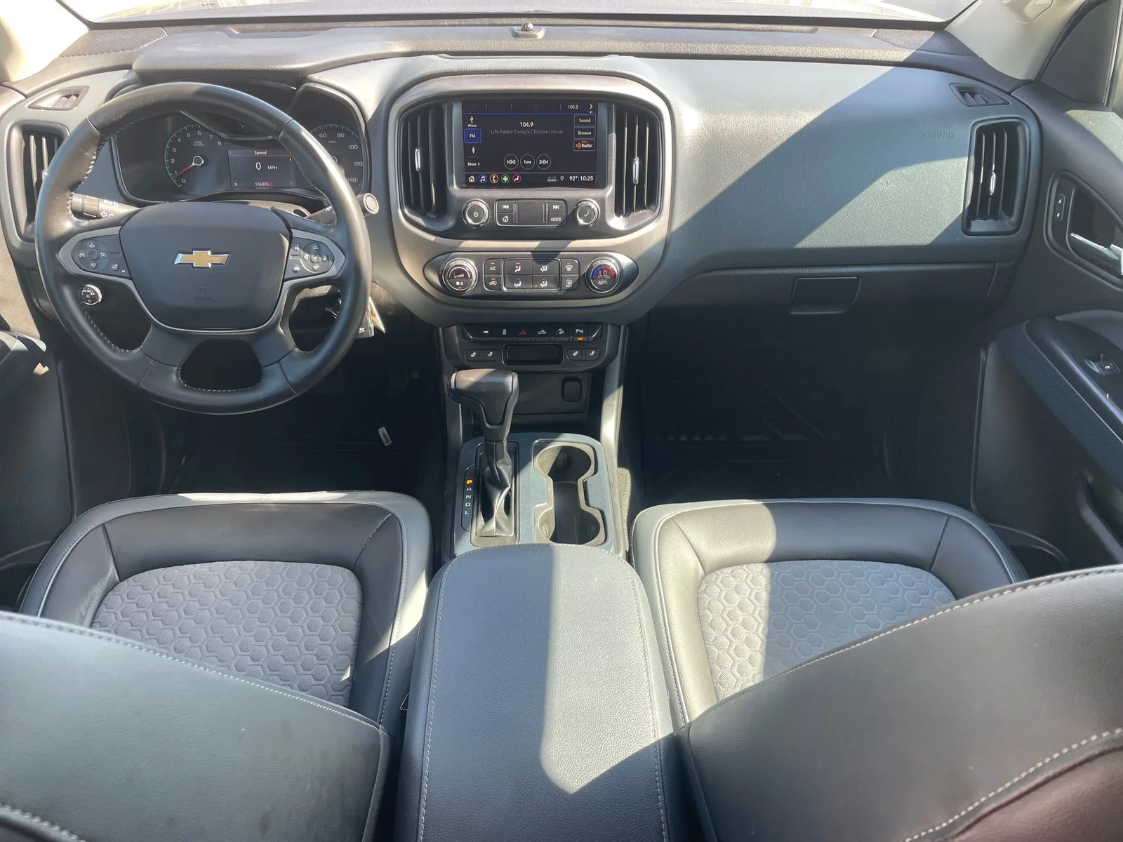 Used 2021 Gray Chevrolet Z71 image 9