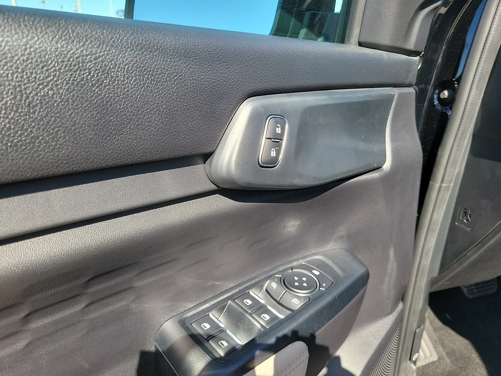 New 2026 Shadow Black Ford XLT image 11