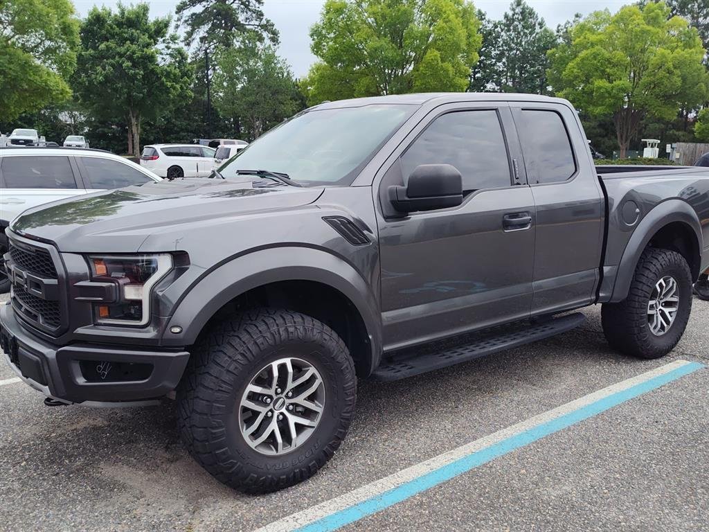 Used 2018 Magnetic Ford Raptor image 1